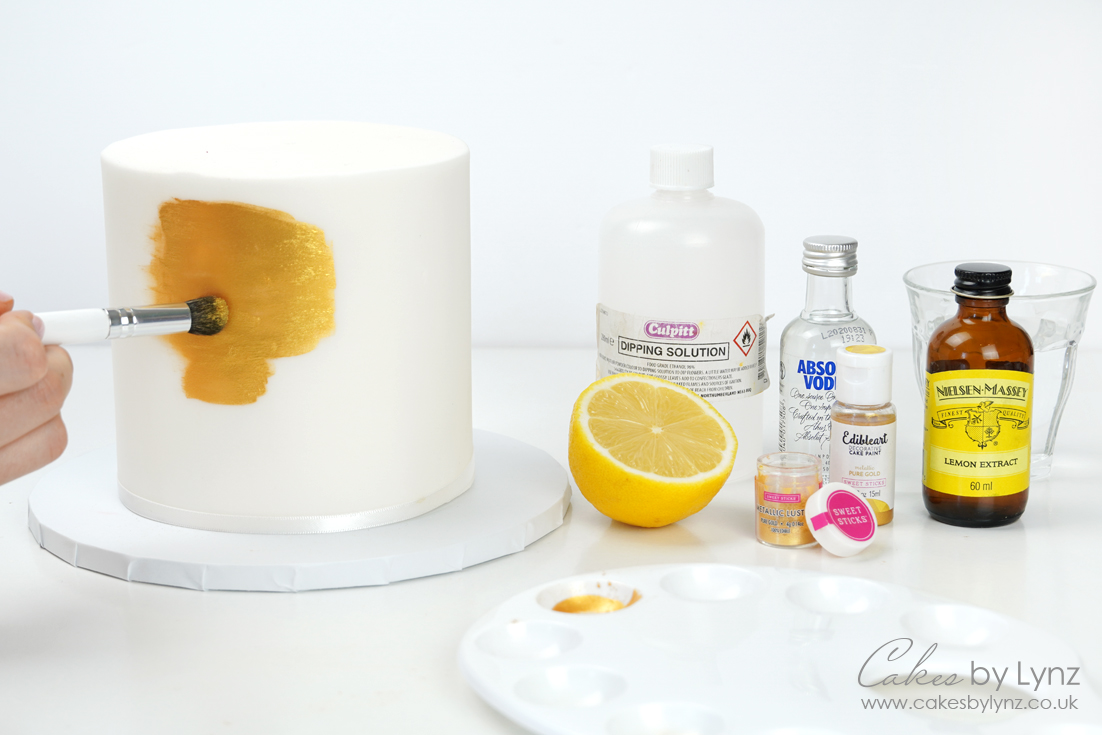 My 6 favourite ways To create edible metallic paint for your cakes - Cakes  by Lynz